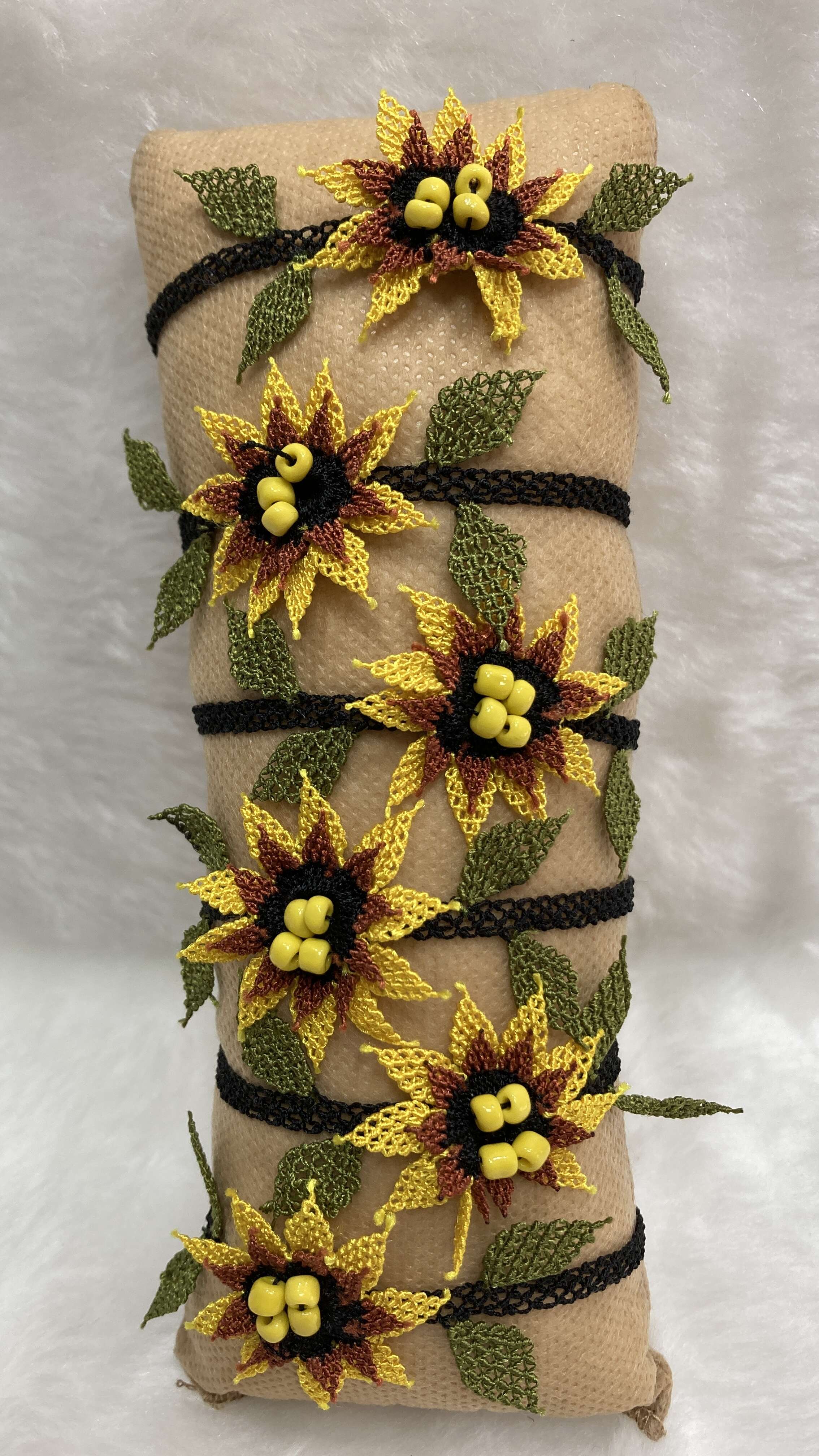 İğne Oyası Ay Çiçeği Bileklik